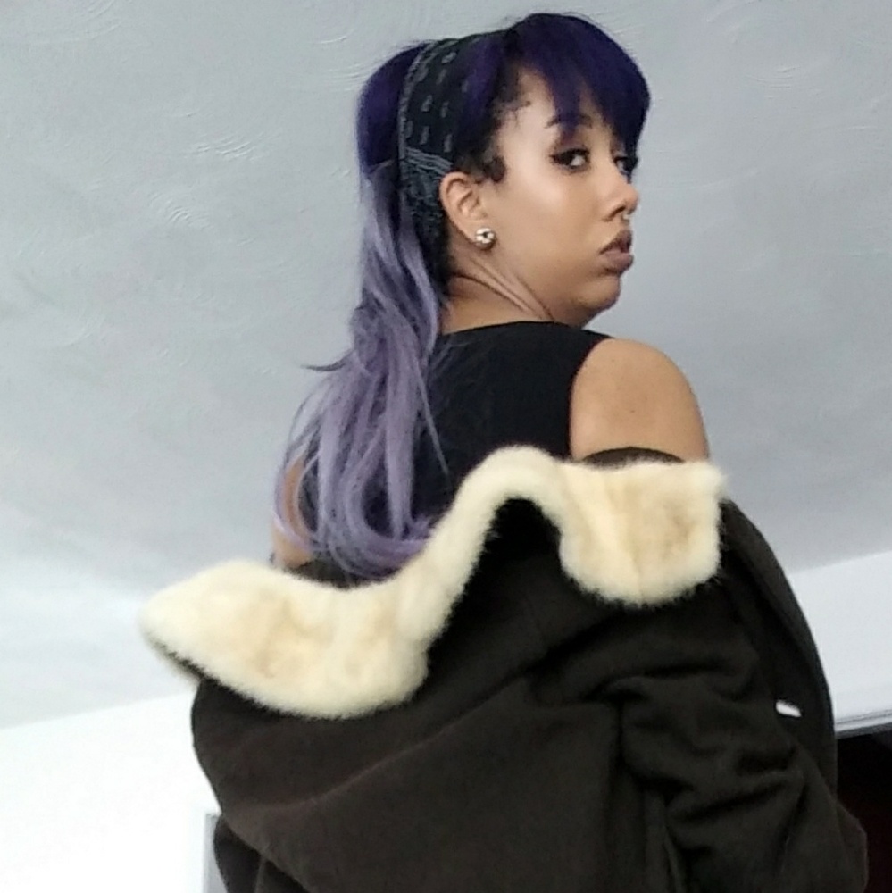 Long winter coat w/ fur collar